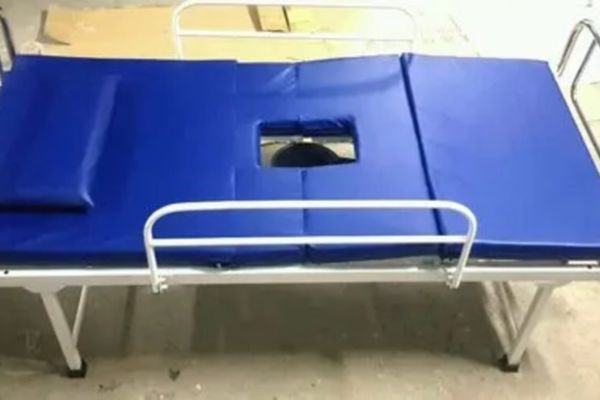 Commode Patient Bed